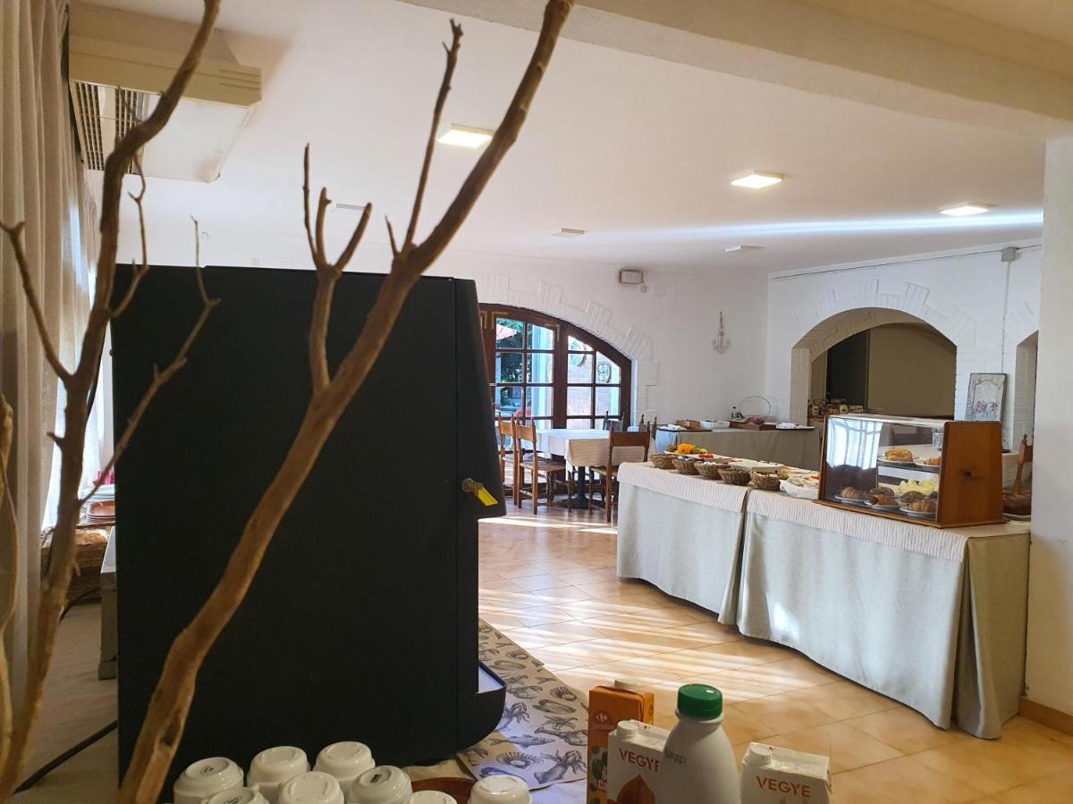 Hotel Riomar ซานต์ มาร์ติ เดมปูริเยส ภายนอก รูปภาพ